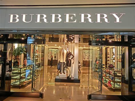 burberry marca de roupa|Burberry londres loja.